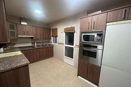 平 出售 进入 Almendralejo, Badajoz. 