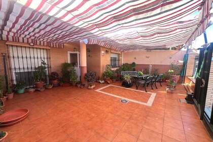 Дуплекс Продажа в Almendralejo, Badajoz. 