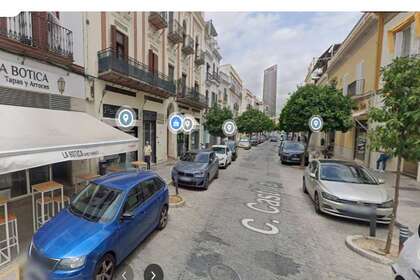 Здание Продажа в Triana casco Antiguo, Sevilla. 