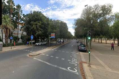 Здание Продажа в San Jerónimo, Norte, Sevilla. 