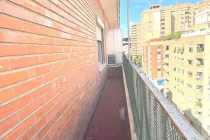 balkon/y