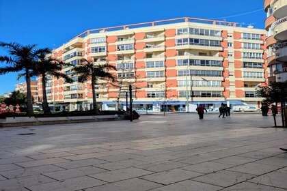 Lejligheder til salg i Plaza Reyes Católicos, Vélez-Málaga. 