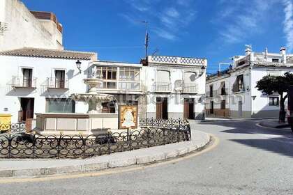Huizen verkoop in Plaza de las Indias, Vélez-Málaga. 