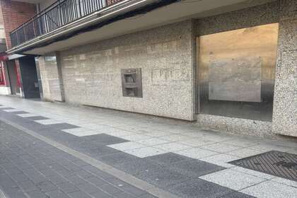 Коммерческое помещение Продажа в Avenida Italia, Salamanca. 