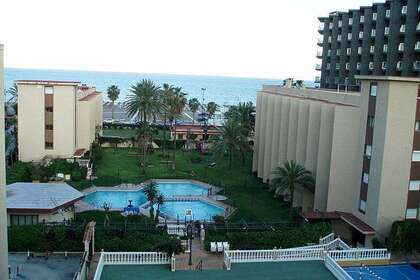 Flat for sale in Playamar, Torremolinos, Málaga. 