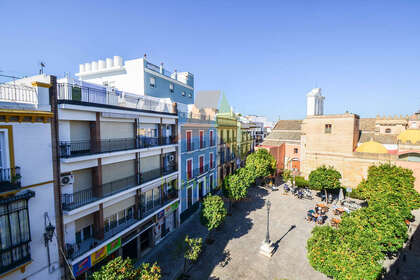 Flat for sale in La Encarnación, Centro, Sevilla. 