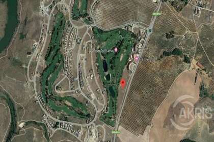 Plot for sale in Layos, Toledo. 