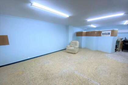 Commercial premise for sale in Vitoria-Gasteiz, Álava (Araba). 