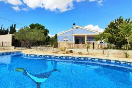 House for sale in Yecla, Murcia. 