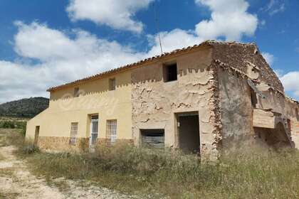 Country house for sale in Yecla, Murcia. 