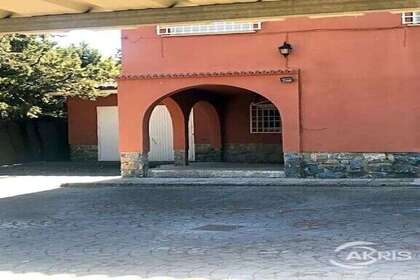 House for sale in Toledo. 