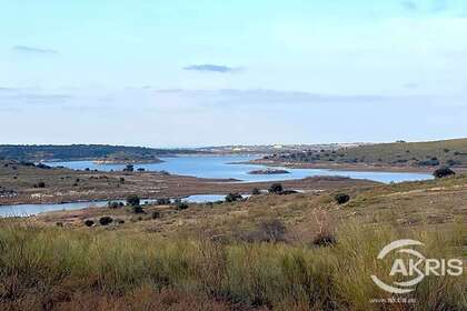 Plot for sale in Layos, Toledo. 
