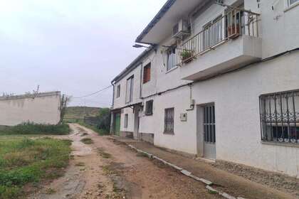 House for sale in Toledo. 