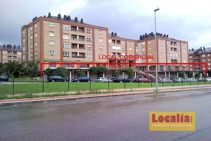 Commercial premise for sale in Santander, Cantabria. 