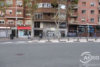 Commercial premise for sale in Madrid. 
