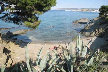 Flat for sale in Llançà, Girona. 