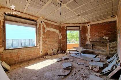 Flat for sale in Llançà, Girona. 