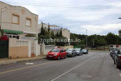 Cluster house for sale in Torrevieja, Alicante. 
