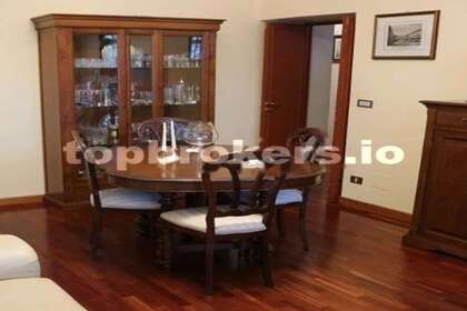 Flat for sale in Córdoba. 