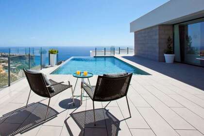 House for sale in Benitachell/Poble Nou de Benitatxell (el), Alicante. 