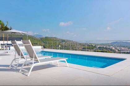House for sale in Benitachell/Poble Nou de Benitatxell (el), Alicante. 
