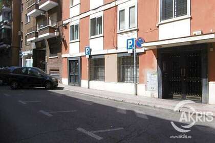 Commercial premise for sale in Madrid. 