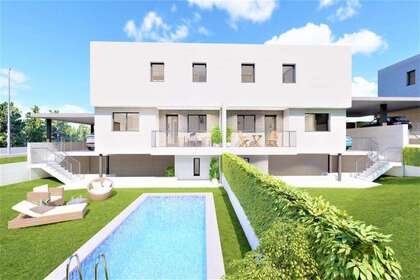 House for sale in Toledo. 