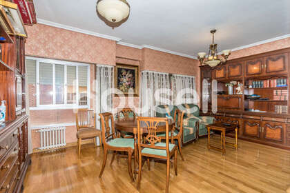 Flat for sale in León. 