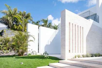 House for sale in Adeje, Santa Cruz de Tenerife, Tenerife. 