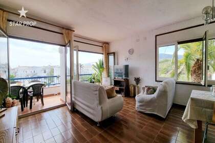 Flat for sale in Llançà, Girona. 