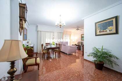 Flat for sale in Córdoba. 