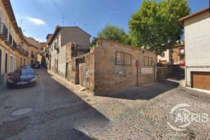 House for sale in Toledo. 