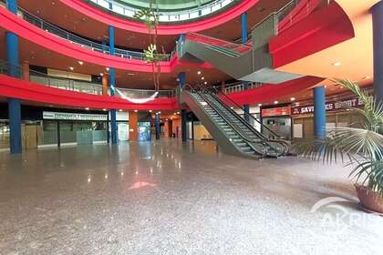 Commercial premise for sale in Toledo. 