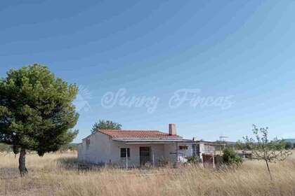 Country house for sale in Yecla, Murcia. 