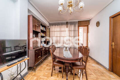Flat for sale in Valladolid. 