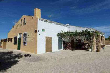 Country house for sale in Yecla, Murcia. 