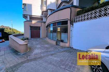 Commercial premise for sale in Santander, Cantabria. 