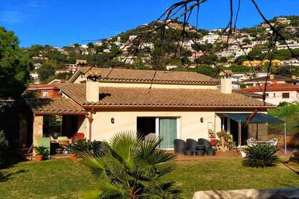 House for sale in Malgrat de Mar, Barcelona. 