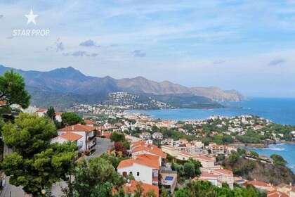 Flat for sale in Llançà, Girona. 