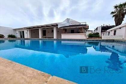House for sale in Benalmádena, Málaga. 