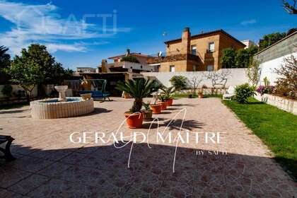 House for sale in Canyelles Almadraba (Roses), Girona. 