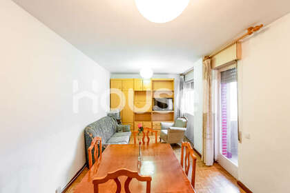 Flat for sale in León. 