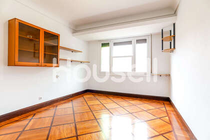Flat for sale in Bilbao, Vizcaya (Bizkaia). 