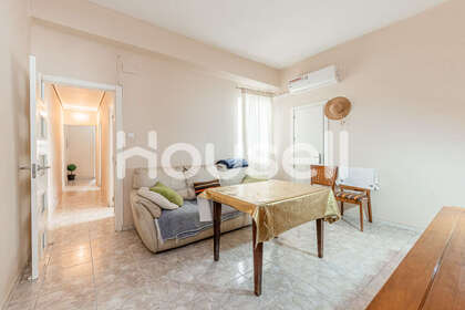 Flat for sale in Sevilla. 