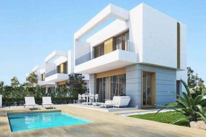 House for sale in Orihuela-Costa, Alicante. 