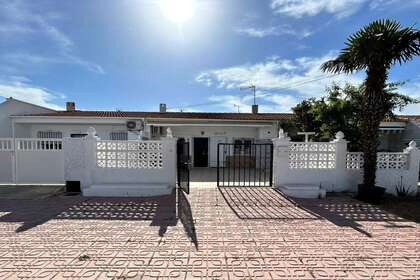 House for sale in Torrevieja, Alicante. 