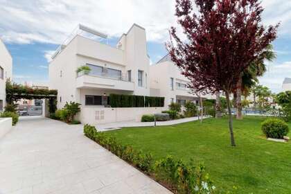 House for sale in Torrevieja, Alicante. 