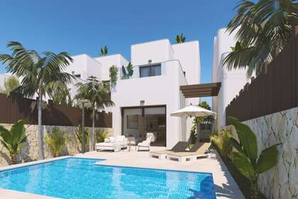 House for sale in Orihuela-Costa, Alicante. 