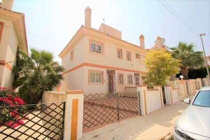 Cluster house for sale in Orihuela-Costa, Alicante. 