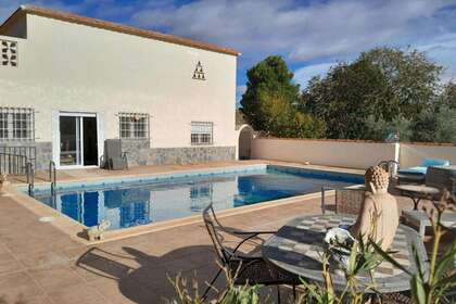 Country house for sale in Yecla, Murcia. 